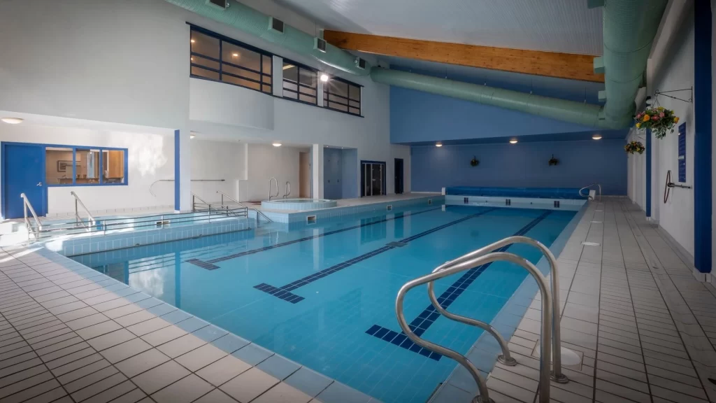 Clifden Station House pool