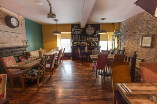 Gemelles dining