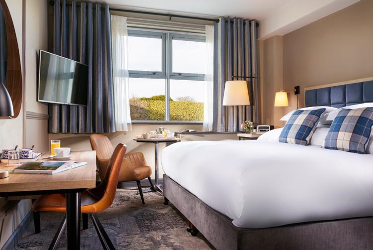 Harbour Hotel deluxe bedroom
