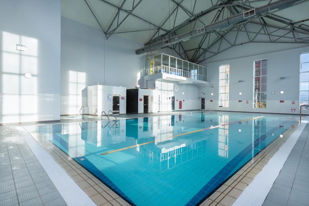 Maldron Hotel Oranmore Pool