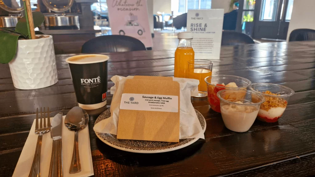 house hotel breakfast