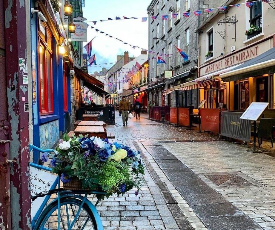martines restaurant quay street