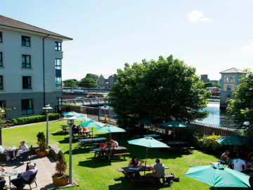 Jury’s Inn Bar