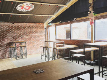 Roisin Dubh outdoor seating