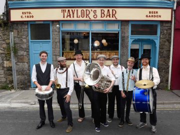 Taylor's Bar & Beer Garden