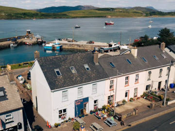 Little Fish Restaurant Cleggan