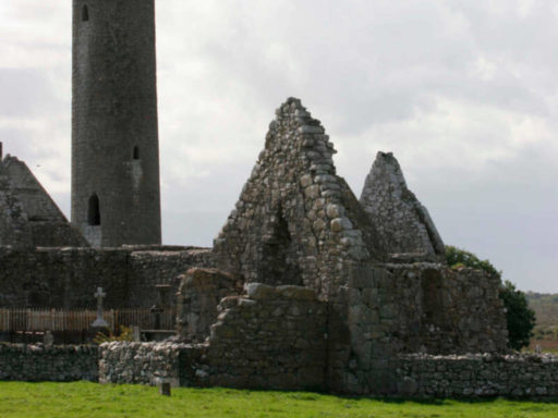 Kilmacduagh Monastery and Round Tower