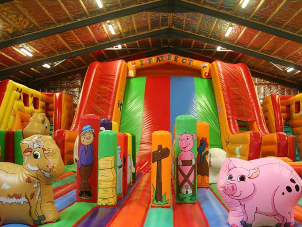 turoe pet farm christmas