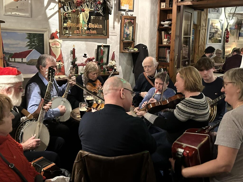 Powers Thatched Pub Music