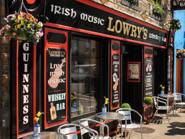 Lowry's Clifden food