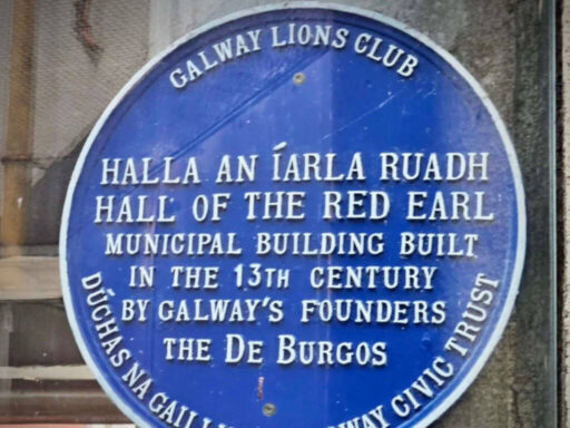 Hall of the Red Earl