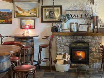 Powers Thatched Bar & Restaurant