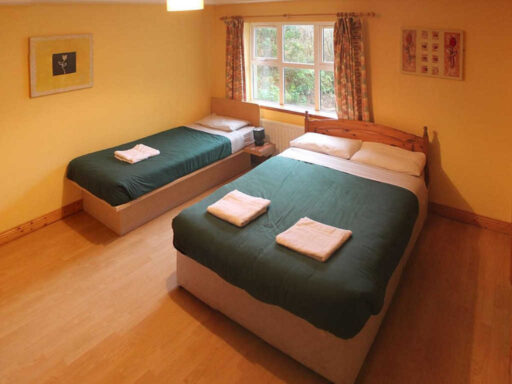 Connemara Hostel double room