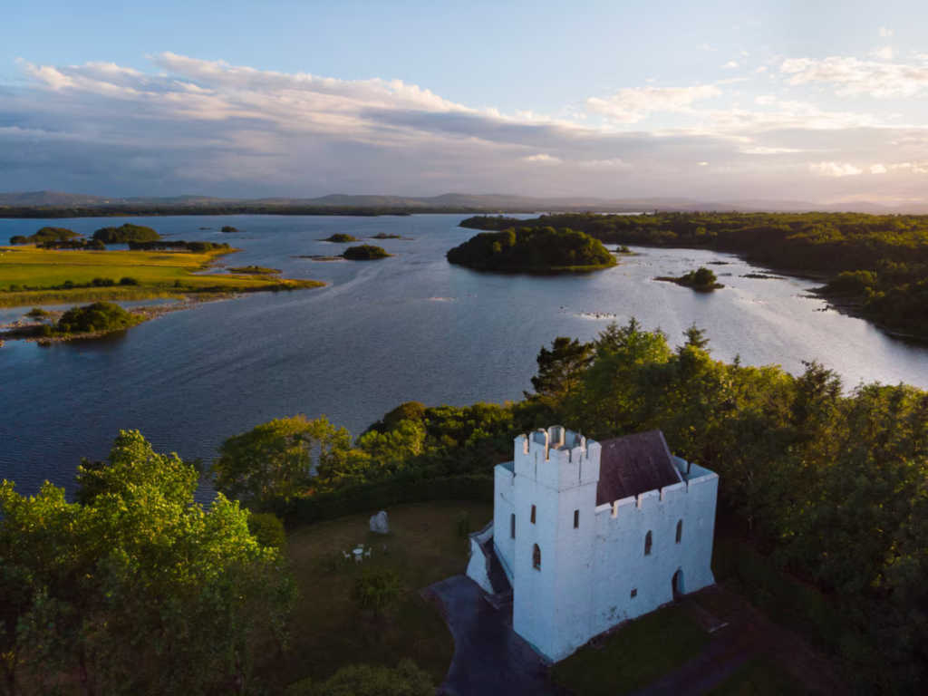 Carraigin Castle