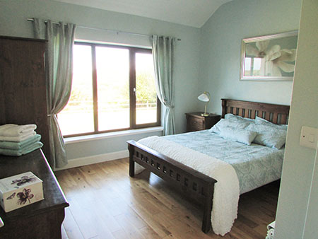 Mitchells Cottage bedroom
