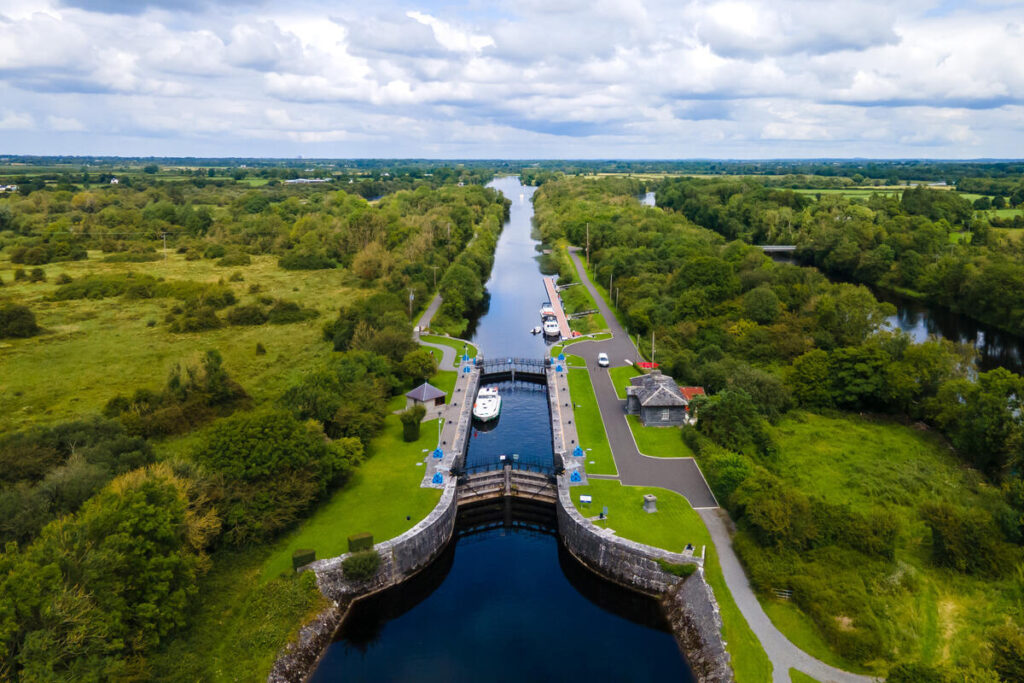 Meelick Weir Walkway, River Shannon, Co Galway